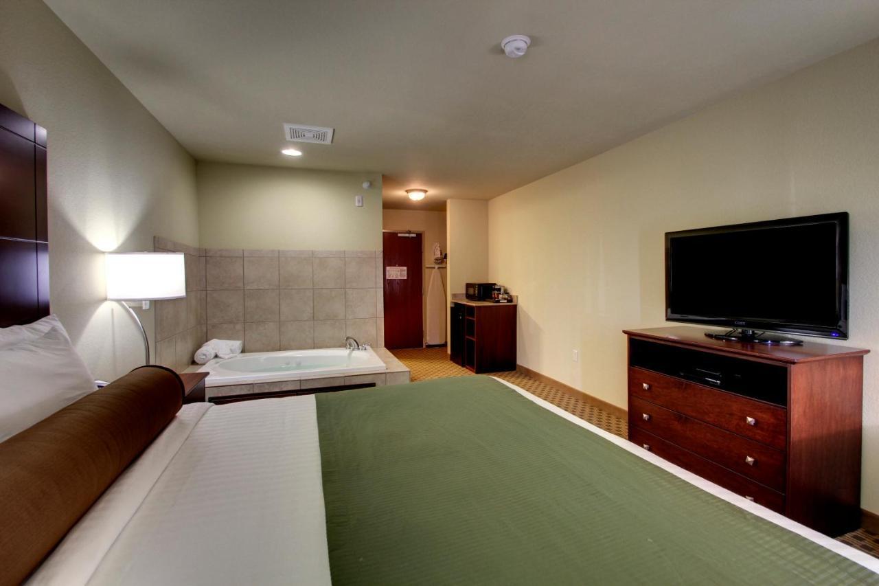 Cobblestone Inn&Suites - Carrington Esterno foto