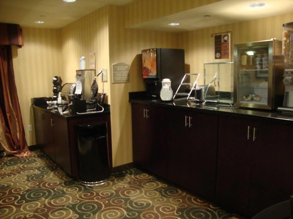 Cobblestone Inn&Suites - Carrington Esterno foto