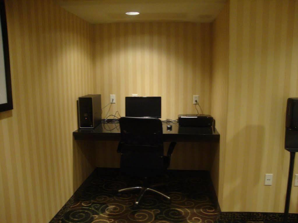 Cobblestone Inn&Suites - Carrington Esterno foto