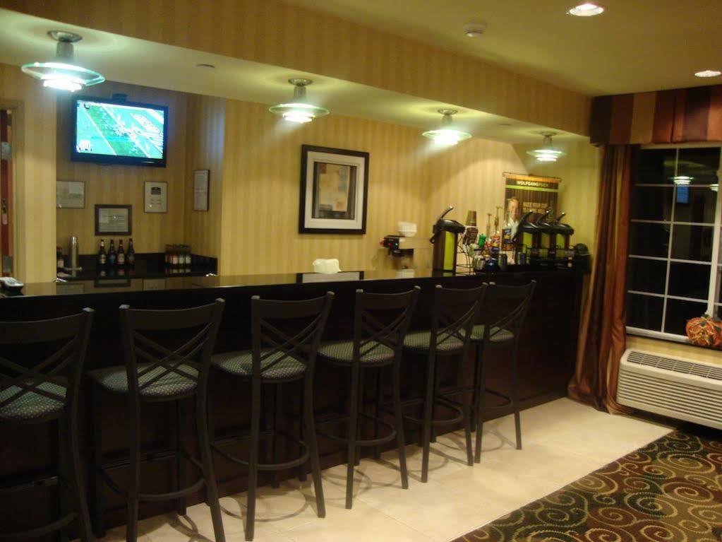 Cobblestone Inn&Suites - Carrington Esterno foto